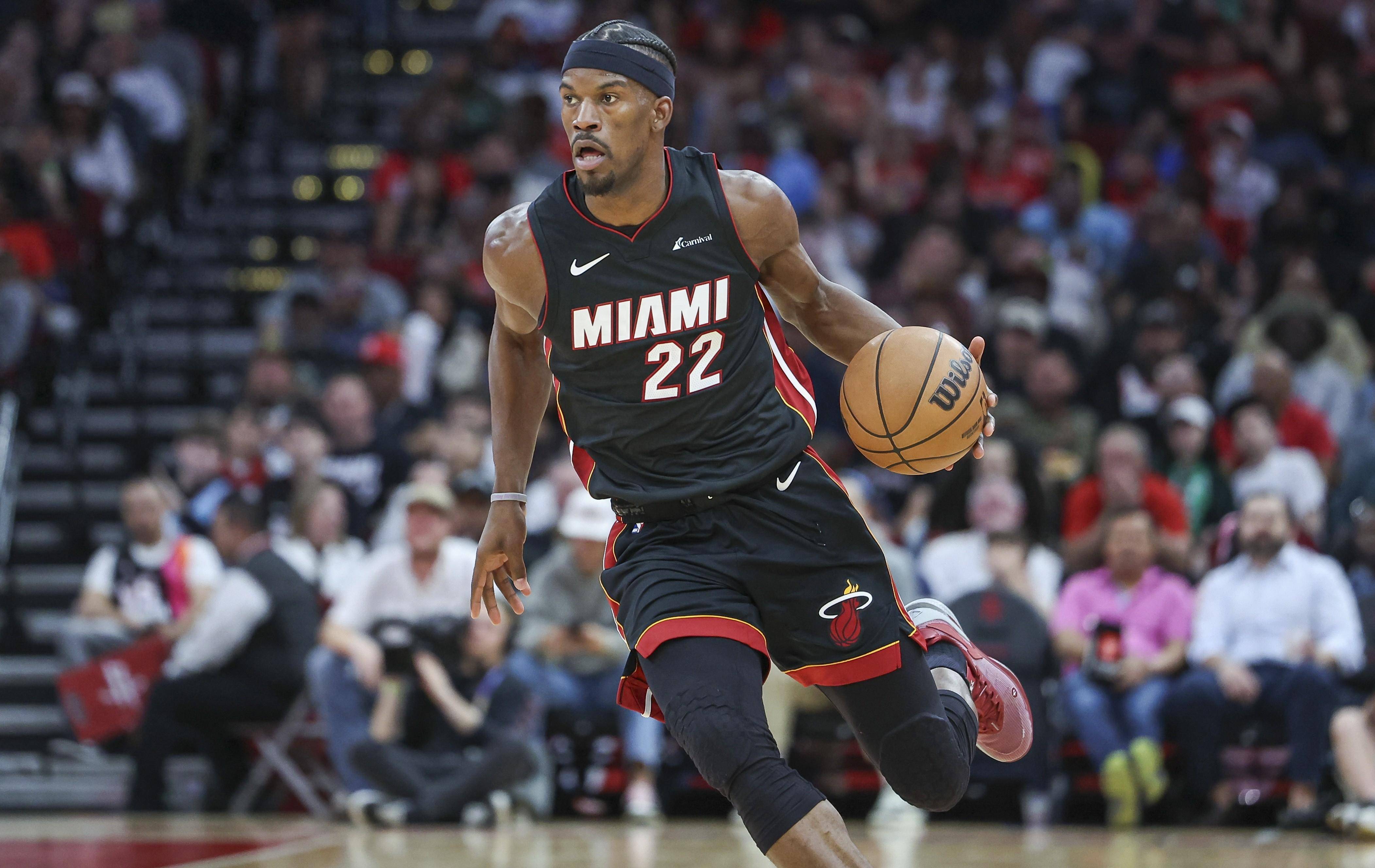 巴特勒在独行侠比赛中险胜，表现优异引发热议！气势如虹延续的简单介绍