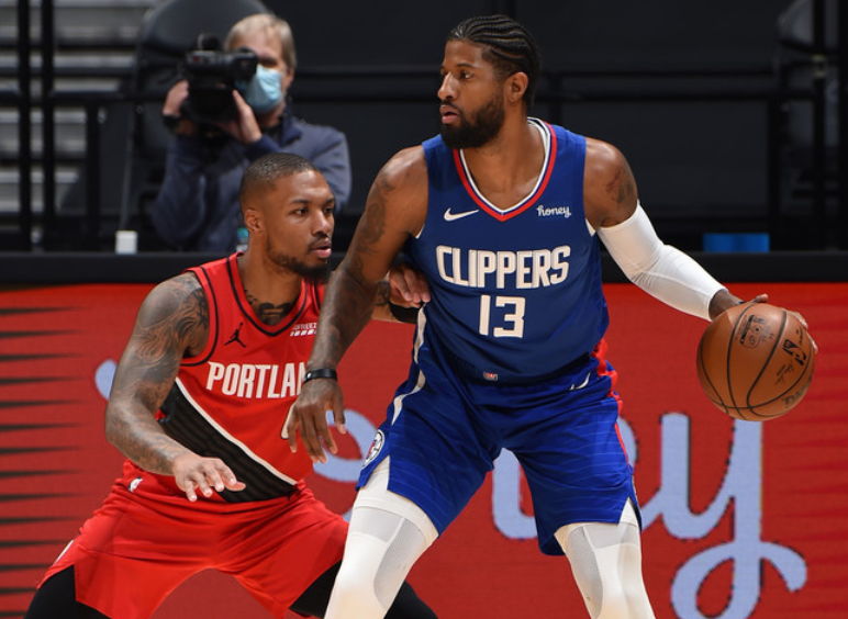 利拉德赛后谦逊发言登热搜，利雅得新月惊险丹佛掘金引发热议(利雅得新月连胜记录)